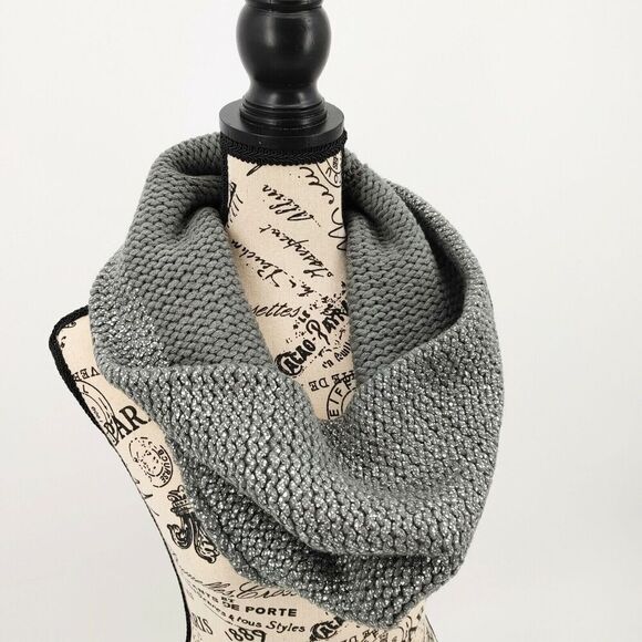 Women Scarf Infinity Gray Silver Tone Cowl Knit Metallic Boho Chic - Picture 3 of 12